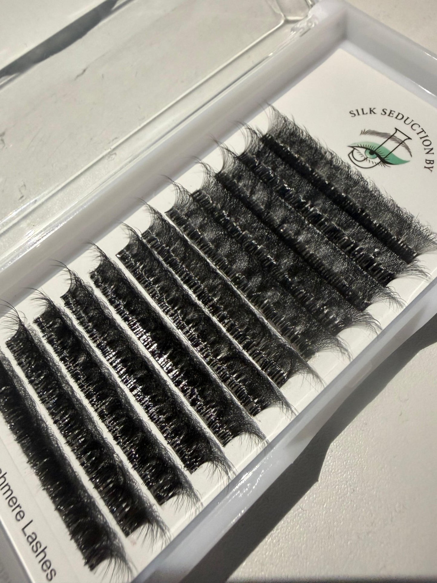 800 pre - made fans (10D) - Silk Seduction By J